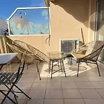 Appartement 2Pieces A Frejus Plage Avec Garage - Fr-1-466A-53